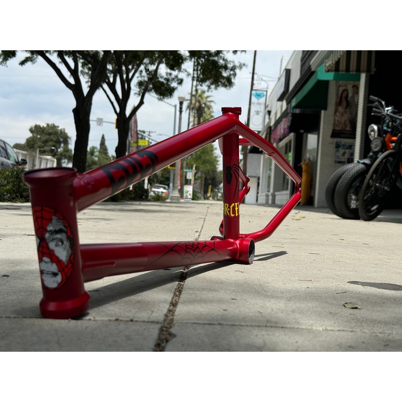 Cult Heaven’s Gate frame 20.75 Red