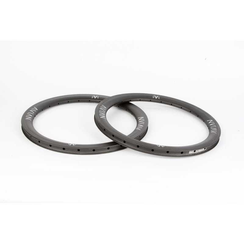 Avian Venatic Carbon Front Rim – 28H 20×1.50″ – Matte Black