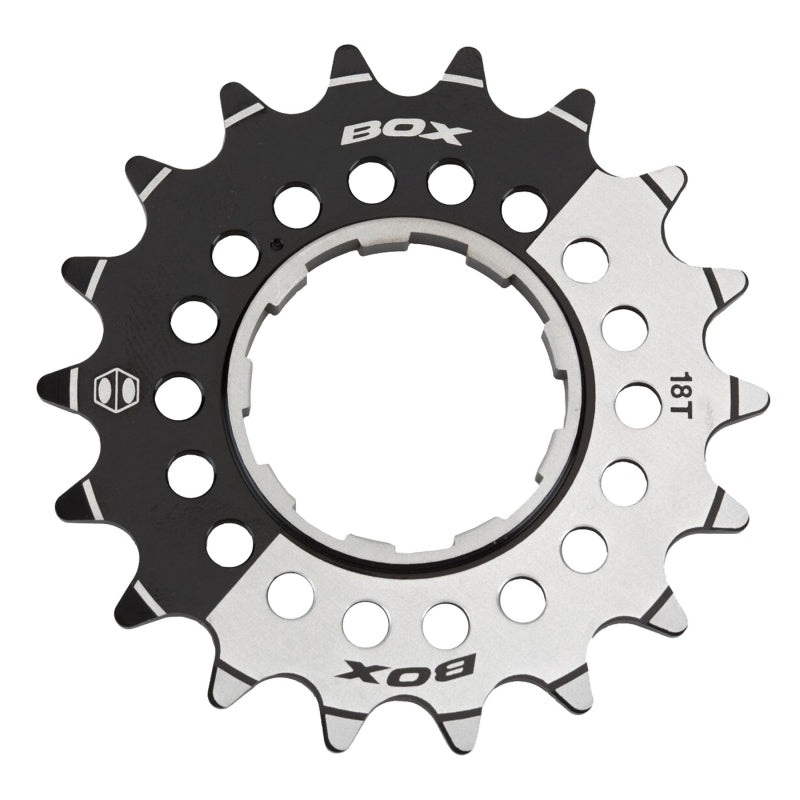 BOX Box One 3/32″ CNC AL 7075 Cog Black – 18t