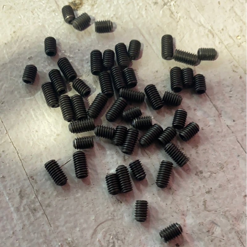 Pedal pin packs top