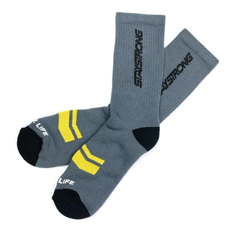 Stay Strong Word Socks – Grey Large/X Large