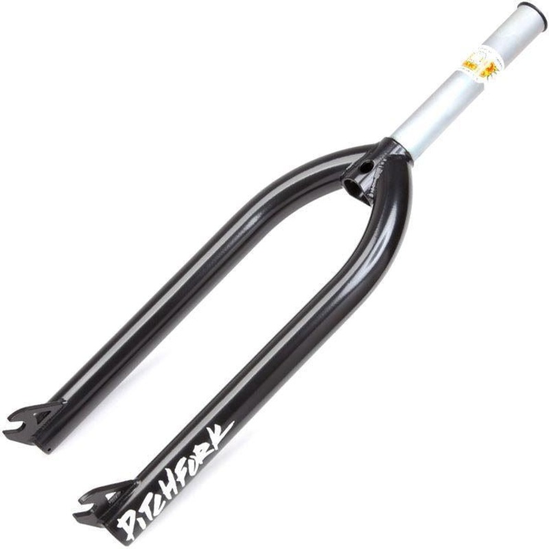 S&M 24″ Pitchfork Black